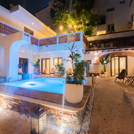 Casa Victoria Malecon - Adults Only Hotell Puerto Vallarta Exteriör bild