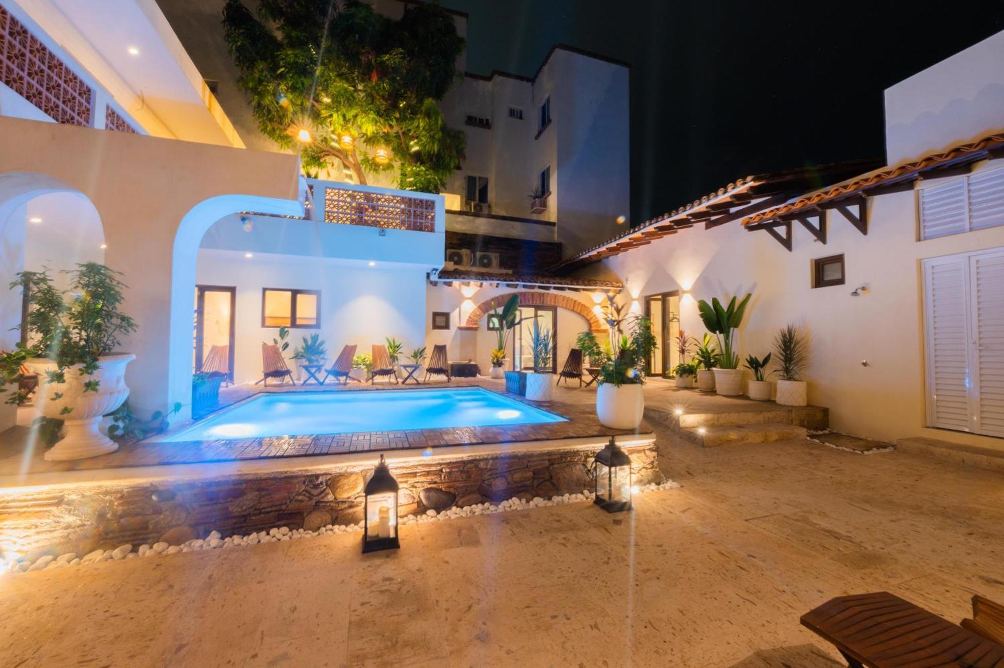 Casa Victoria Malecon - Adults Only Hotell Puerto Vallarta Exteriör bild