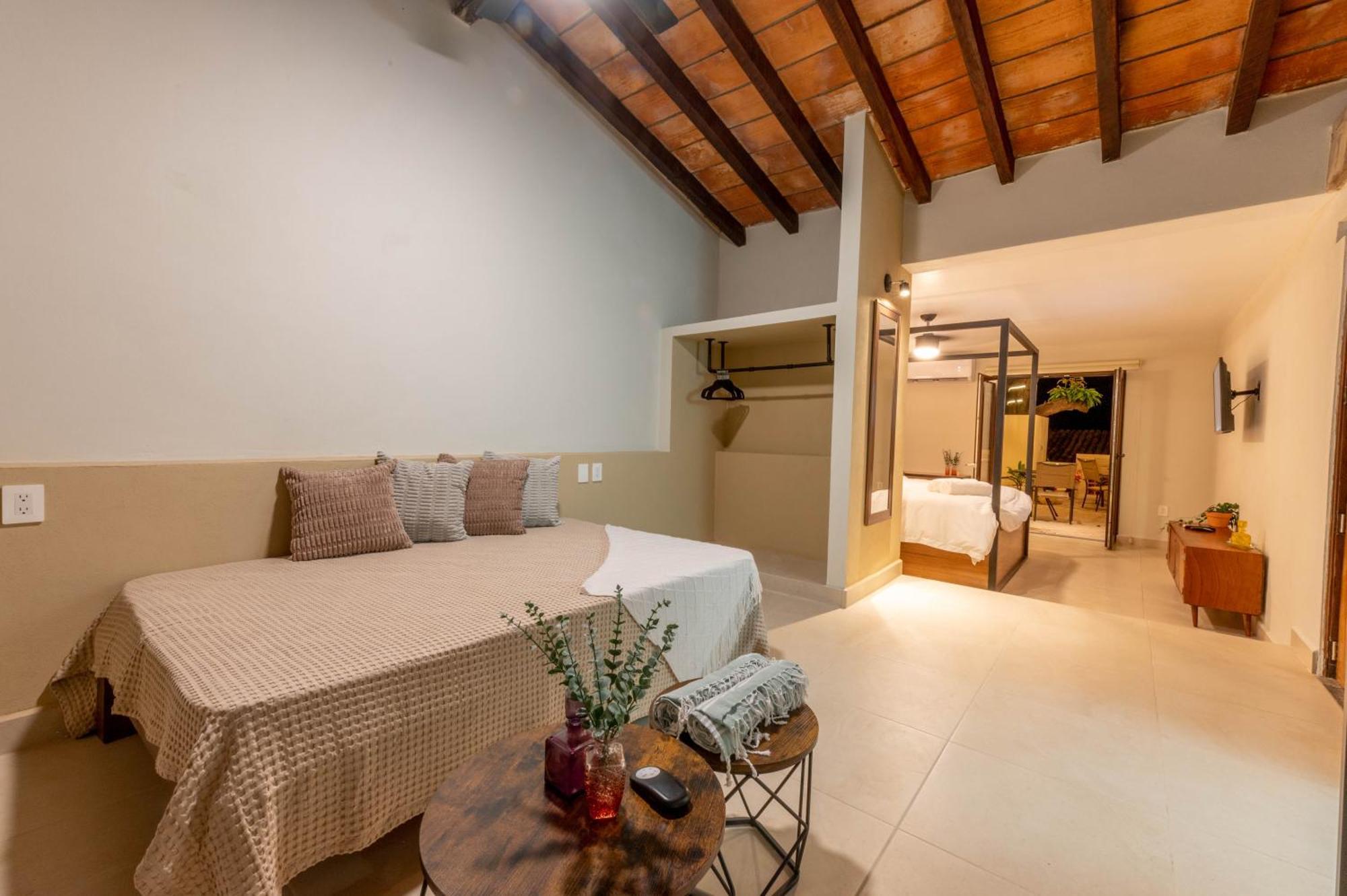 Casa Victoria Malecon - Adults Only Hotell Puerto Vallarta Exteriör bild
