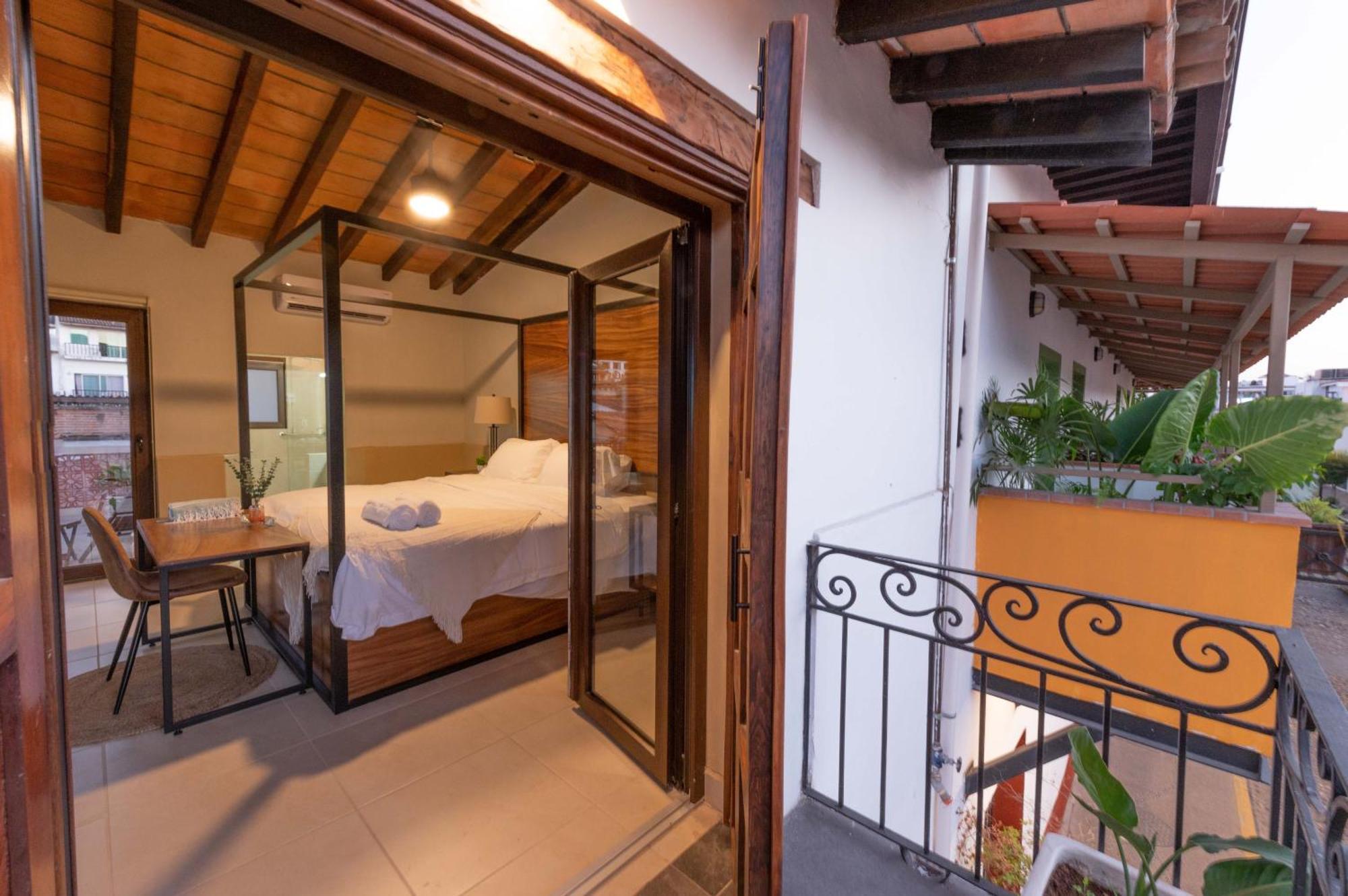 Casa Victoria Malecon - Adults Only Hotell Puerto Vallarta Exteriör bild