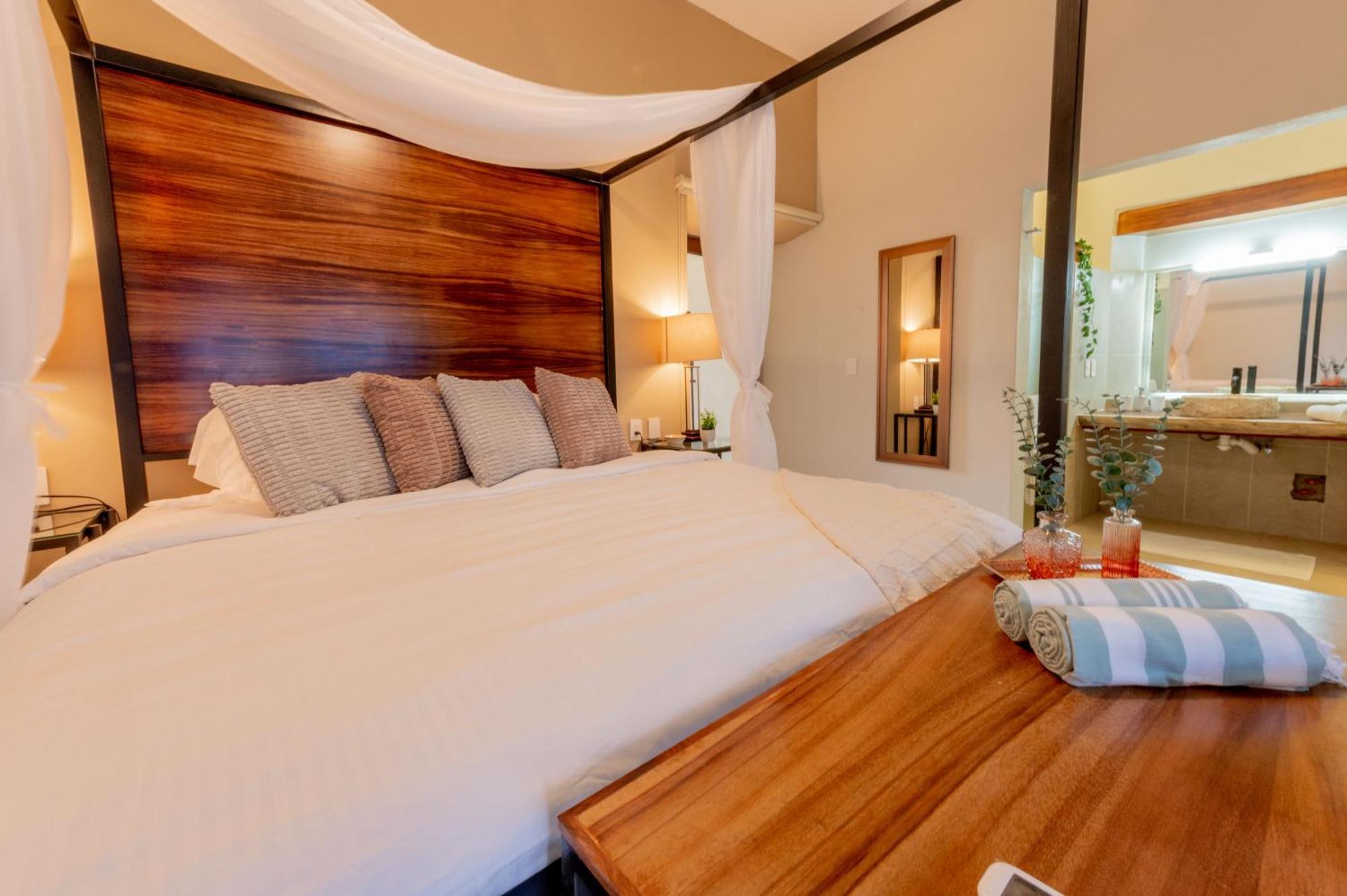 Casa Victoria Malecon - Adults Only Hotell Puerto Vallarta Exteriör bild