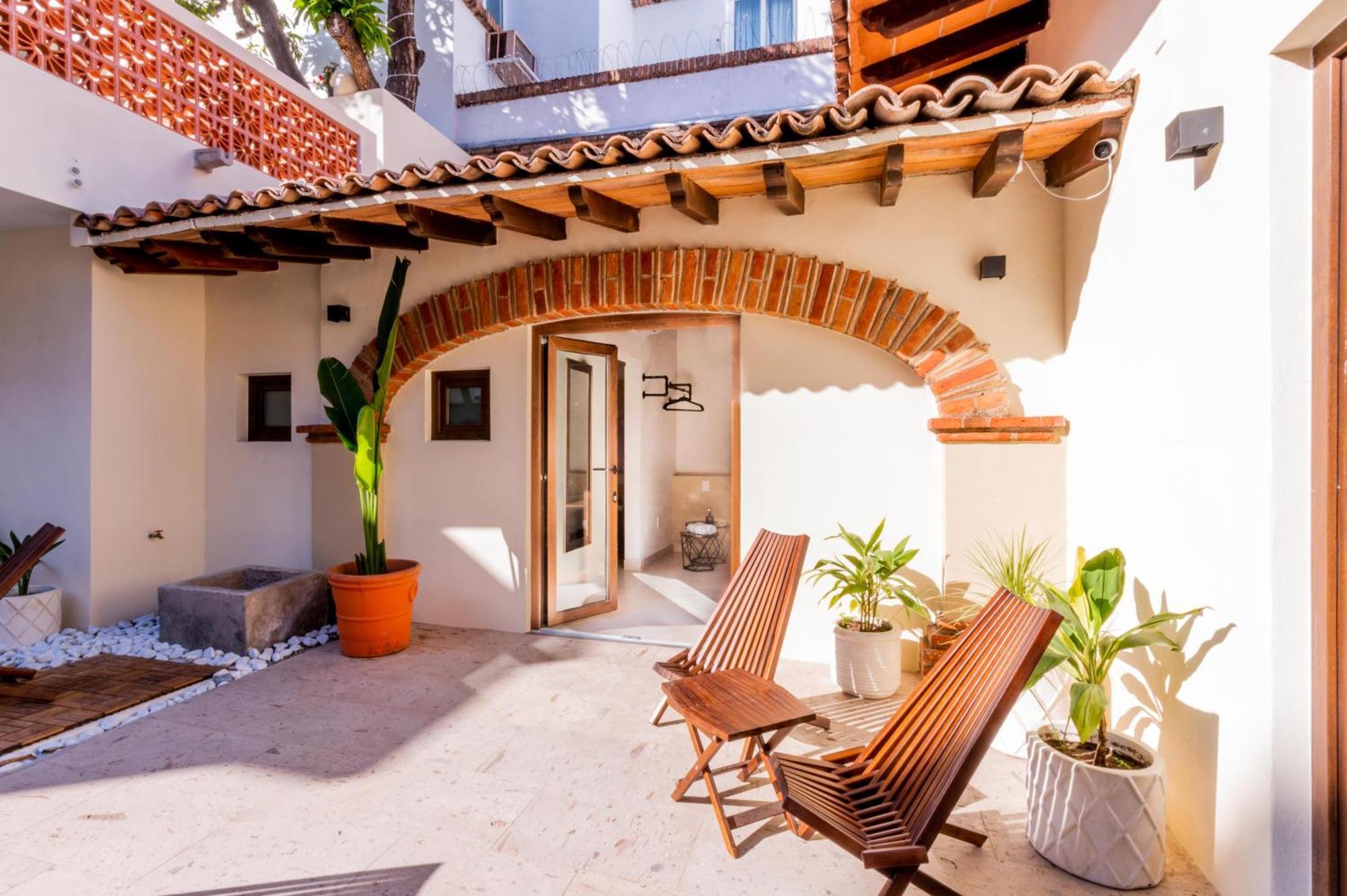 Casa Victoria Malecon - Adults Only Hotell Puerto Vallarta Exteriör bild