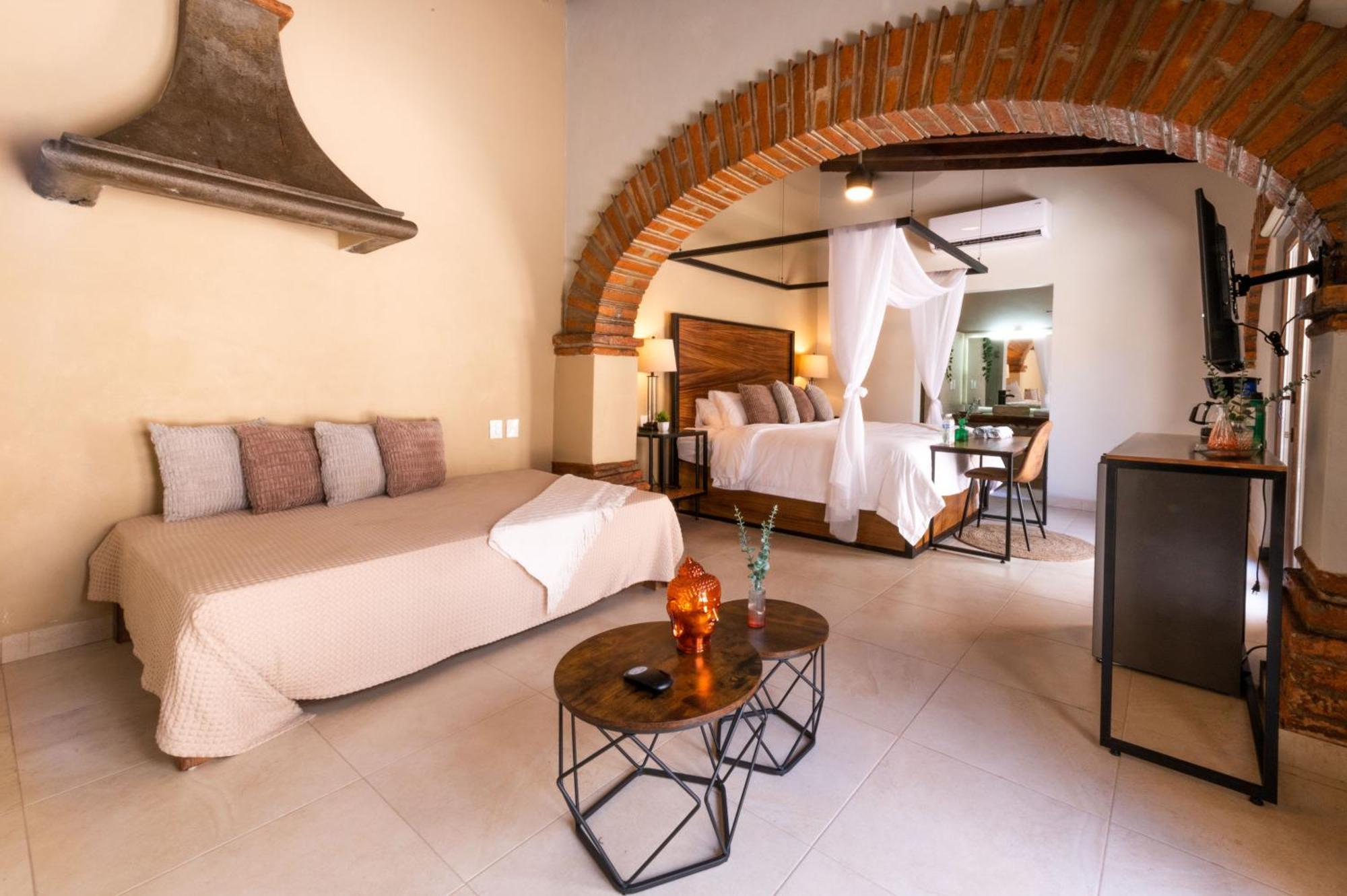 Casa Victoria Malecon - Adults Only Hotell Puerto Vallarta Exteriör bild