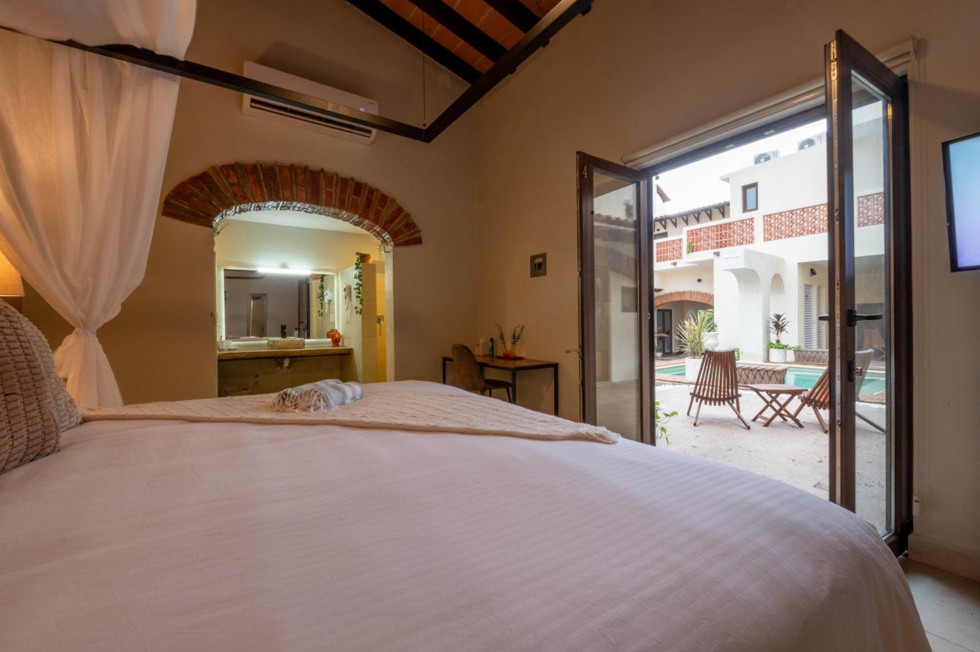 Casa Victoria Malecon - Adults Only Hotell Puerto Vallarta Exteriör bild